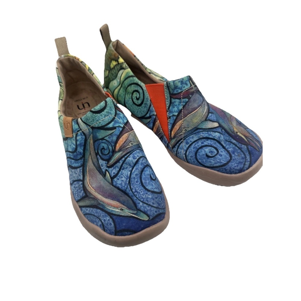 UIN Porpoise Toledo I Canvas Slip-On Art Print Women's Size 8 US